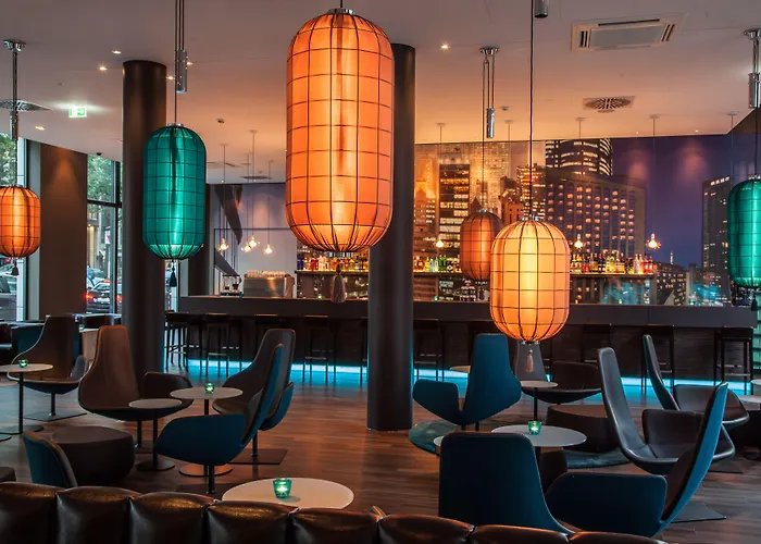 Hotel One Hauptbahnhof 3*