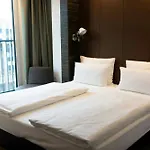 One Duesseldorf-hauptbahnhof Szálloda 3*