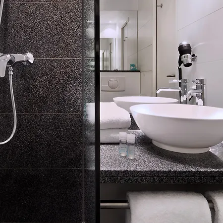 Hotell One Hauptbahnhof Düsseldorf