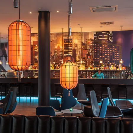 One Hauptbahnhof Hotel 3*