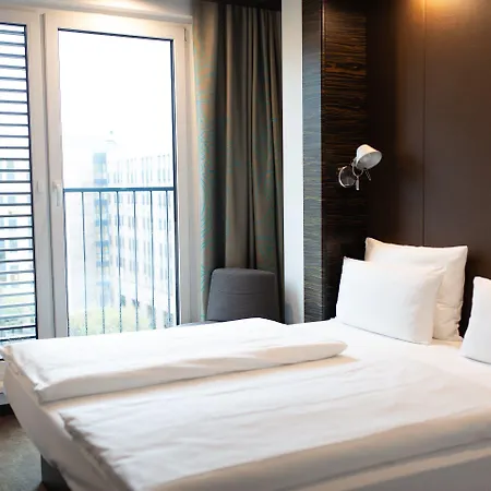 Hotel One Duesseldorf-hauptbahnhof 3*