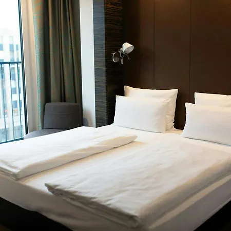 One Duesseldorf-hauptbahnhof Hotel 3*
