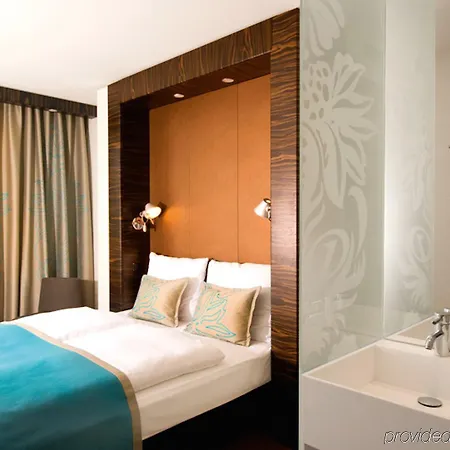 One Hauptbahnhof Düsseldorf