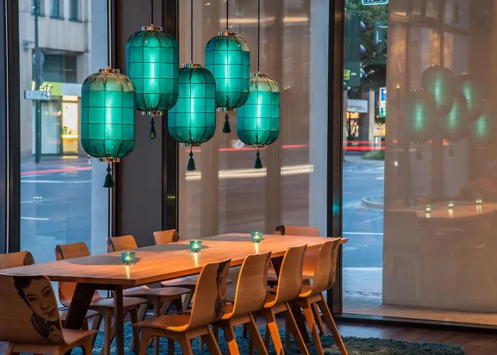 One Hauptbahnhof Hotel 3*