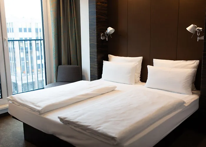 One Hauptbahnhof Hotel