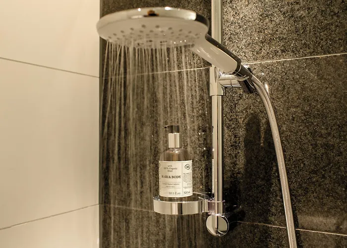 One Hauptbahnhof Отель Дюссельдорф