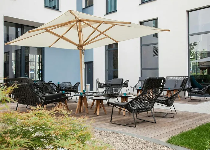 Hotel One Hauptbahnhof 3*